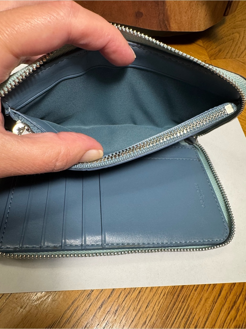 Coach Medium Western Heart Print Wallet - Picture 10 of 11